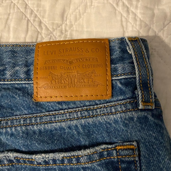 Levi’s Wedgie Jeans - Picture 3 of 4